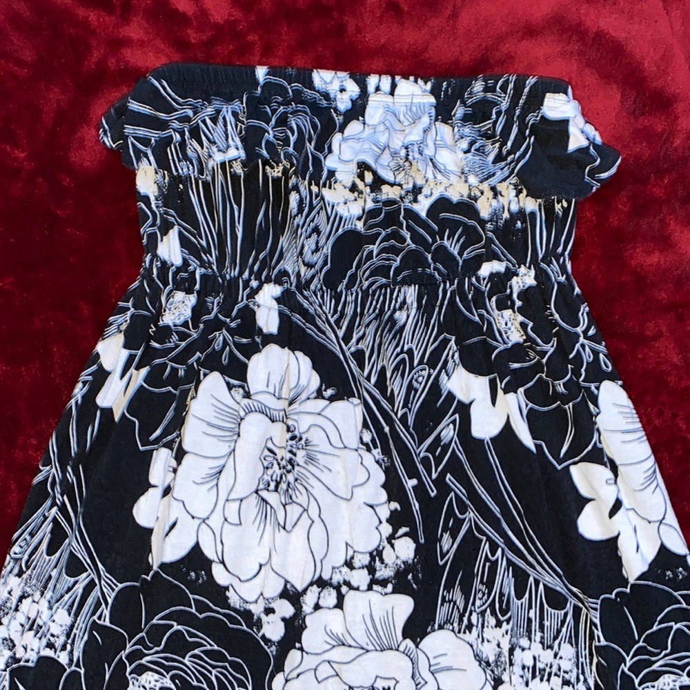 Women’s Floral Strapless Ruffle Dress